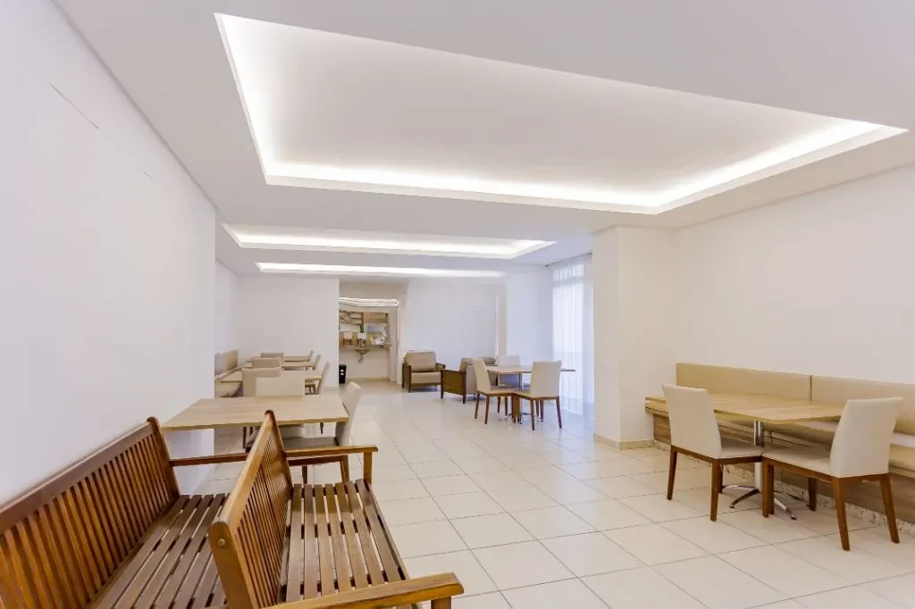 Imagem Apartamento com 2 Quartos à Venda, 53 metros em Portão - Curitiba