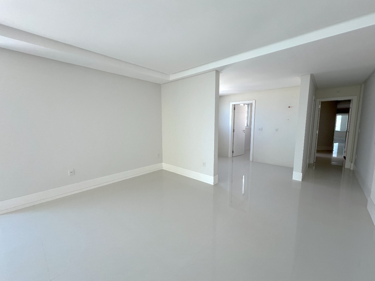 Imagem Apartamento com 4 Quartos à Venda, 197 m² em Centro  - Itapema