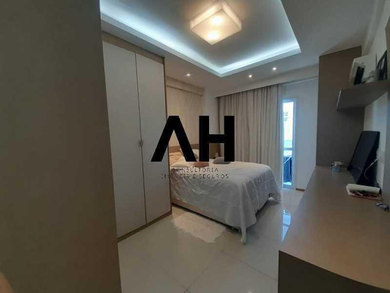 Imagem Apartamento com 3 Quartos à Venda, 105 m²em Camboinhas - Niterói