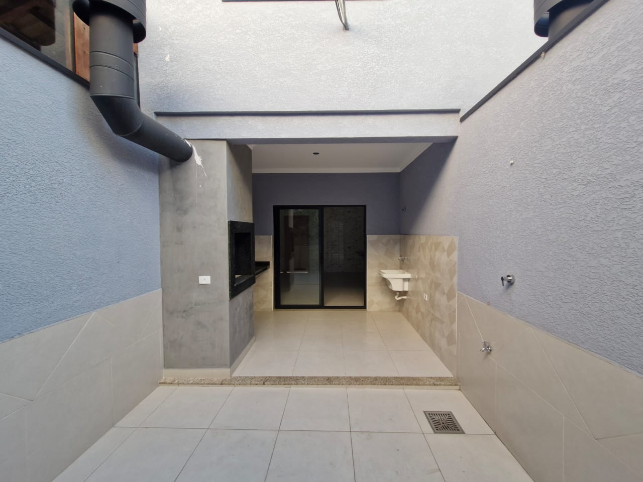 Imagem Sobrado com 3 Quartos à Venda, 189 m²em Parque São Domingos - São Paulo