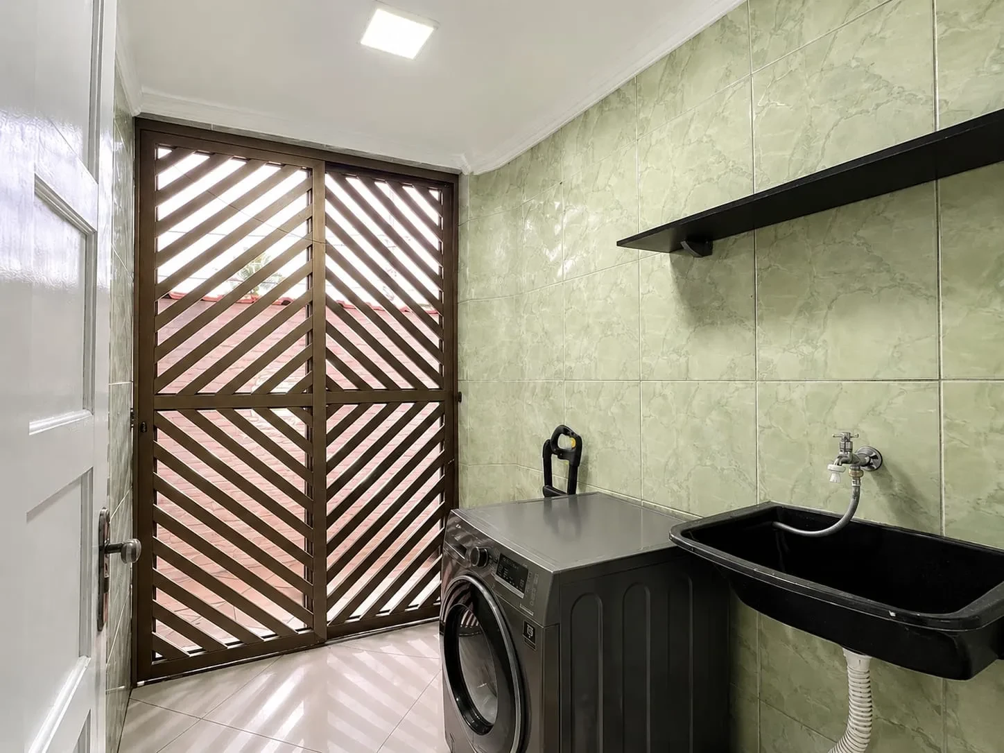 Imagem Casa com 3 Quartos à Venda, 72 m² em Jardim Casqueiro - Cubatão