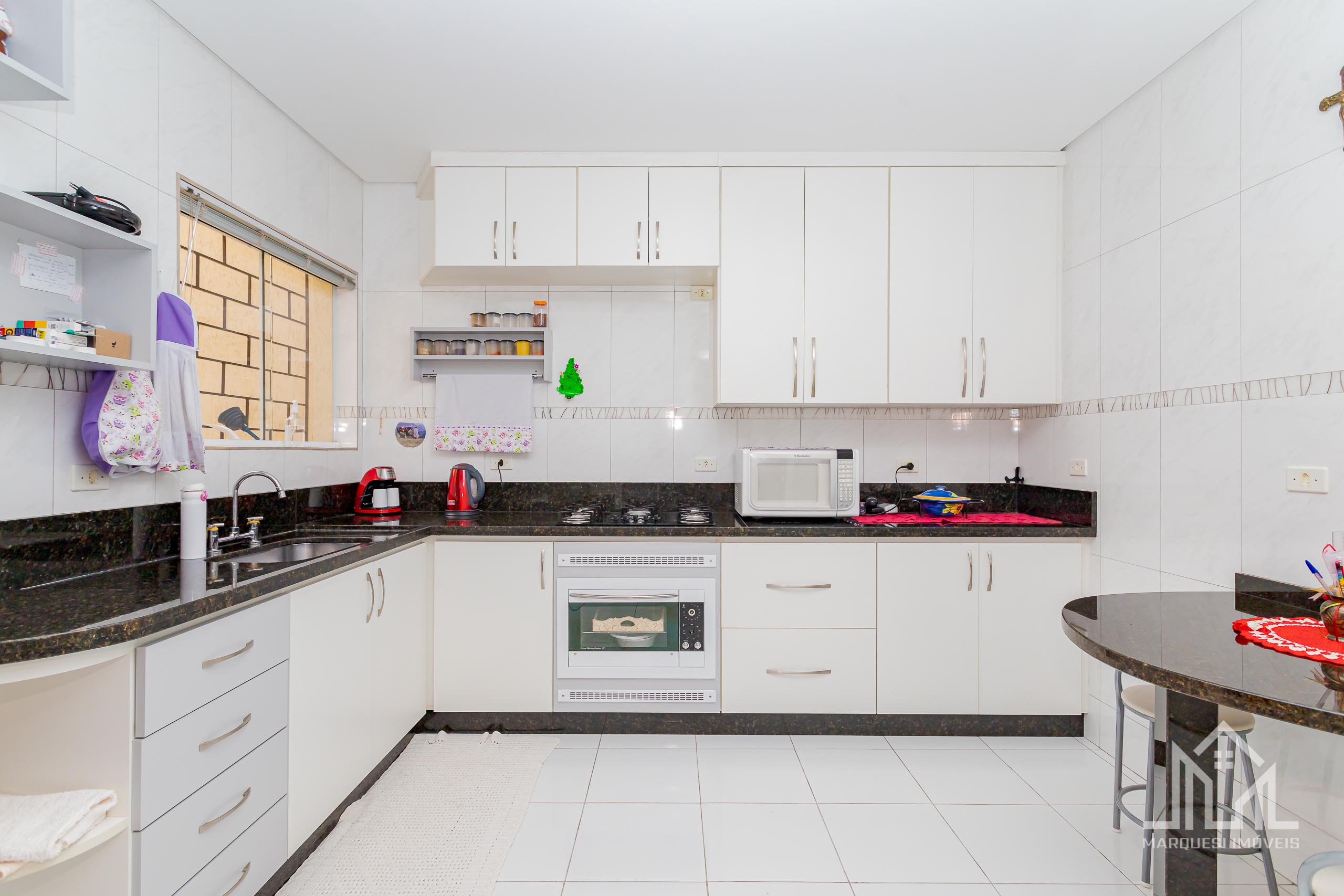 Imagem Casa com 3 Quartos à Venda, 241 m² em Guabirotuba - Curitiba