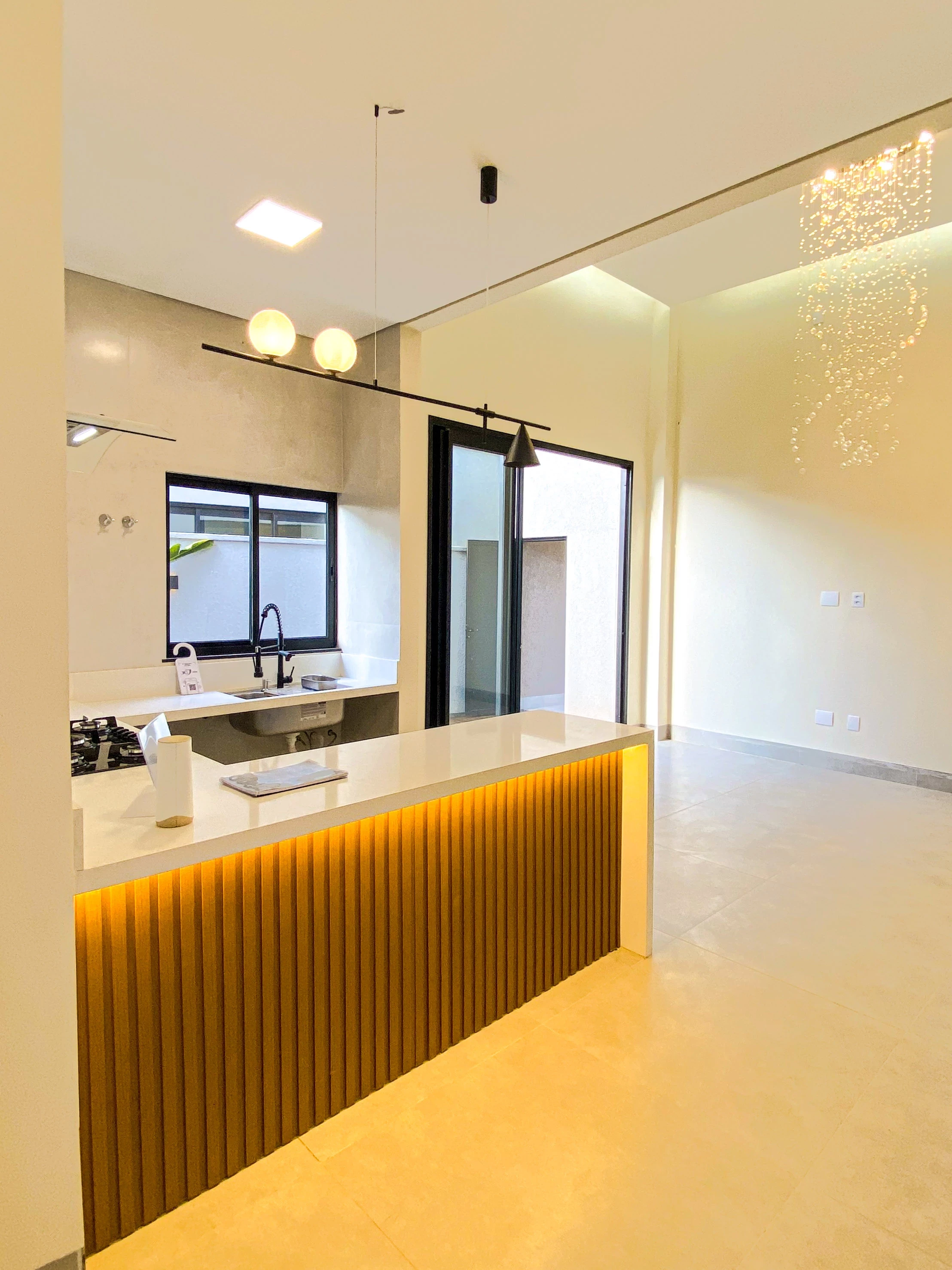 Imagem Casa de Condomínio com 4 Quartos à Venda, 185 m² em Terras Alpha Residencial 2 - Senador Canedo