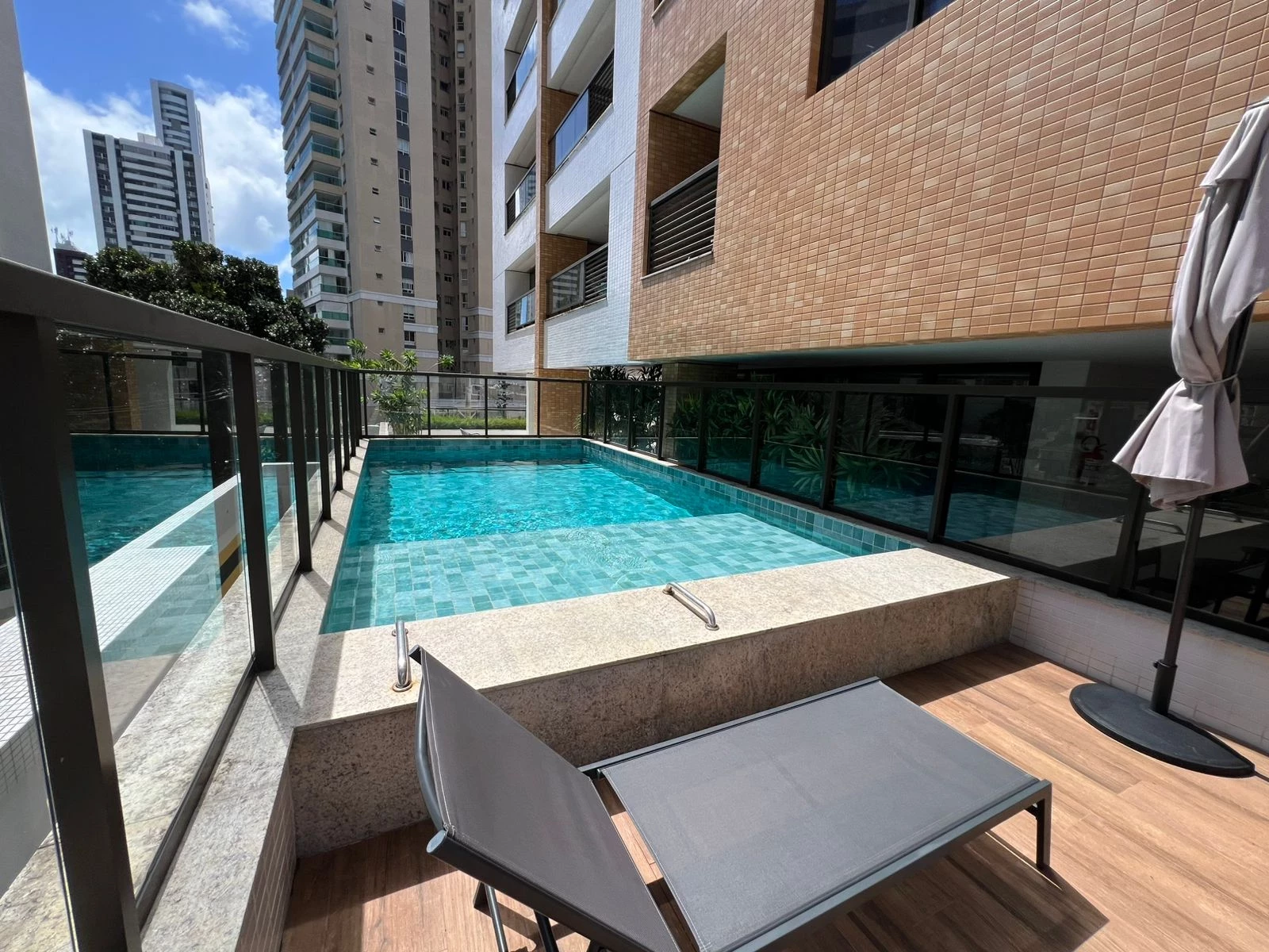 Imagem Apartamento com 1 Quarto para Alugar, 44 m² em Canela - Salvador