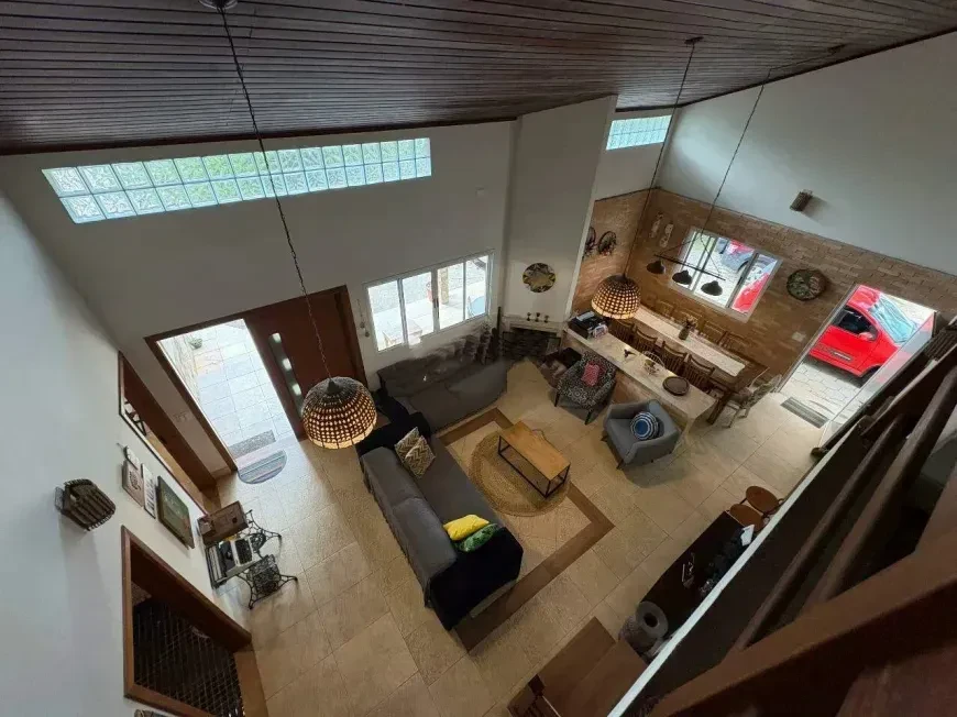 Imagem Casa com 3 Quartos à Venda ou Locação, 278 m² em Chácaras Ana Lúcia - Embu das Artes