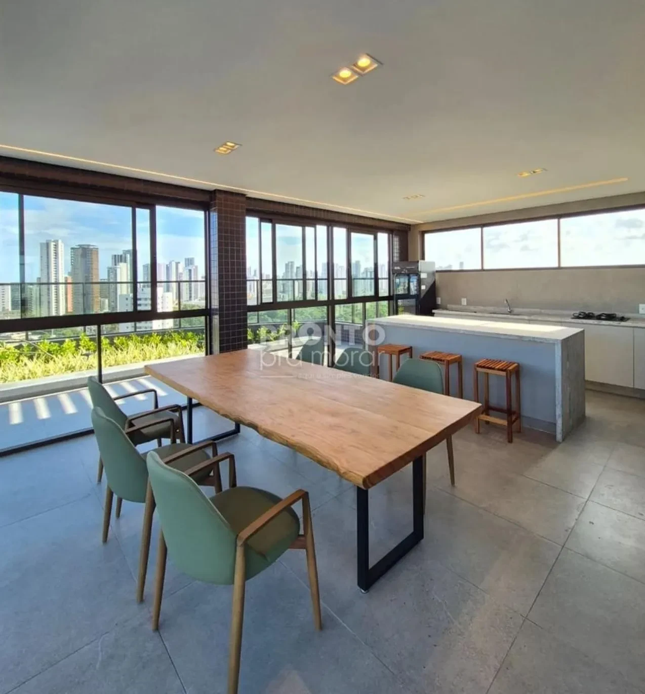 Imagem Apartamento com 4 Quartos à Venda, 130 m² em Pina - Recife