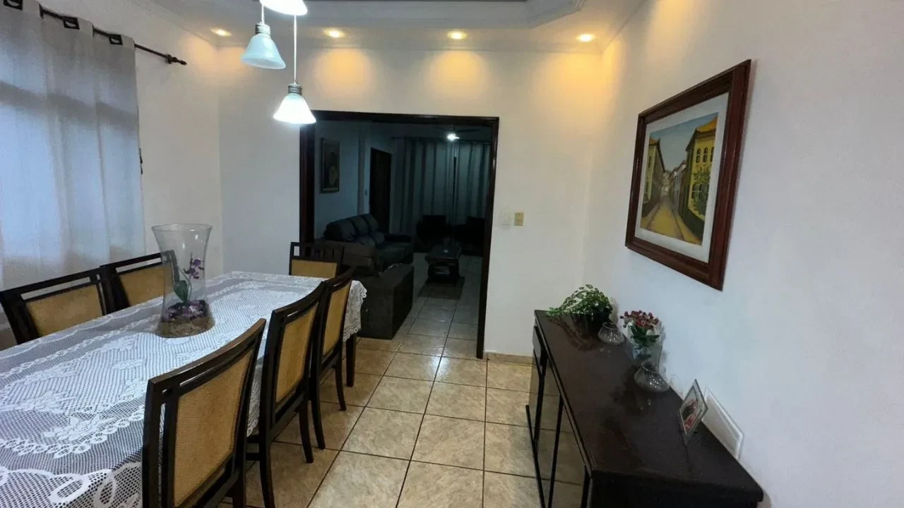 Imagem Casa com 3 Quartos à Venda, 275 metros em Bom Retiro - Santos
