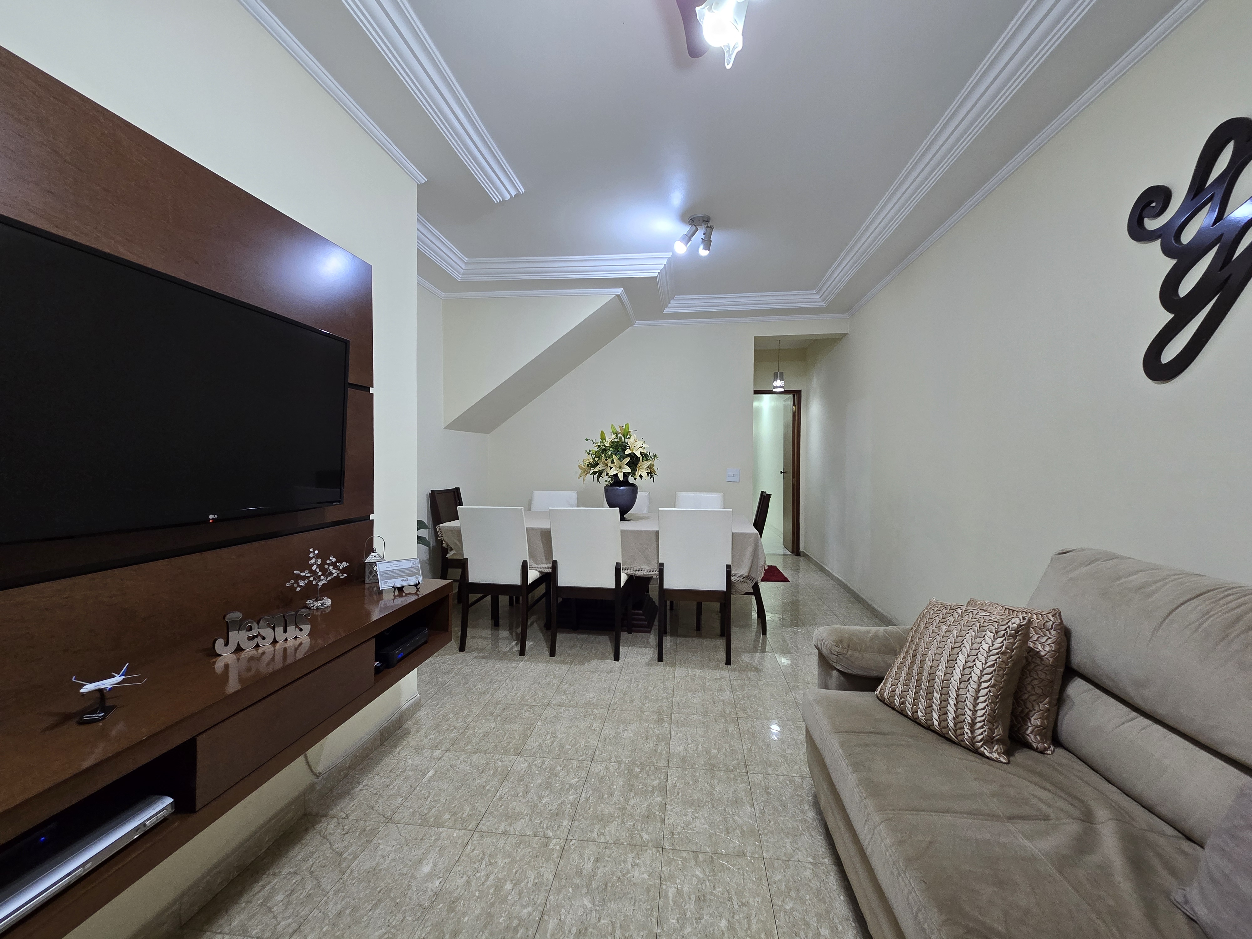 Casa com 3 Quartos à Venda, 110 m²em Boqueirão - Santos