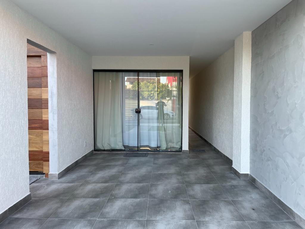 Imagem Casa com 2 Quartos à Venda, 240 m²em Piratininga - Niterói