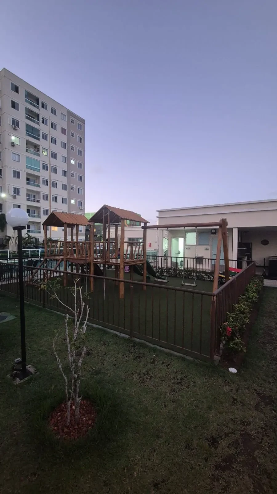 Imagem Apartamento com 2 Quartos à Venda, 44 m² em Centro - Lauro de Freitas