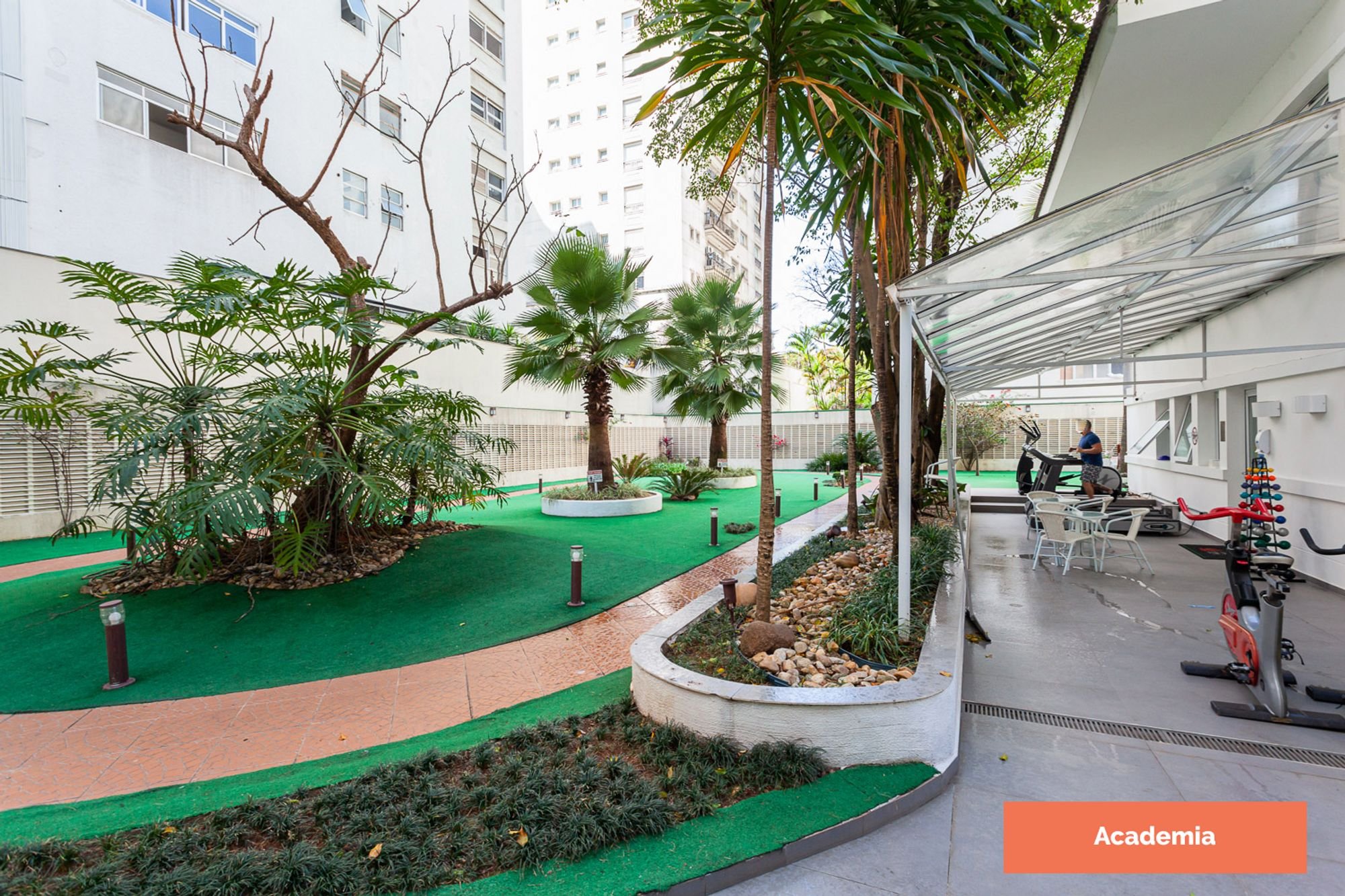 Imagem Flat com 3 Quartos à Venda ou Locação, 93 m²em Cerqueira César - São Paulo