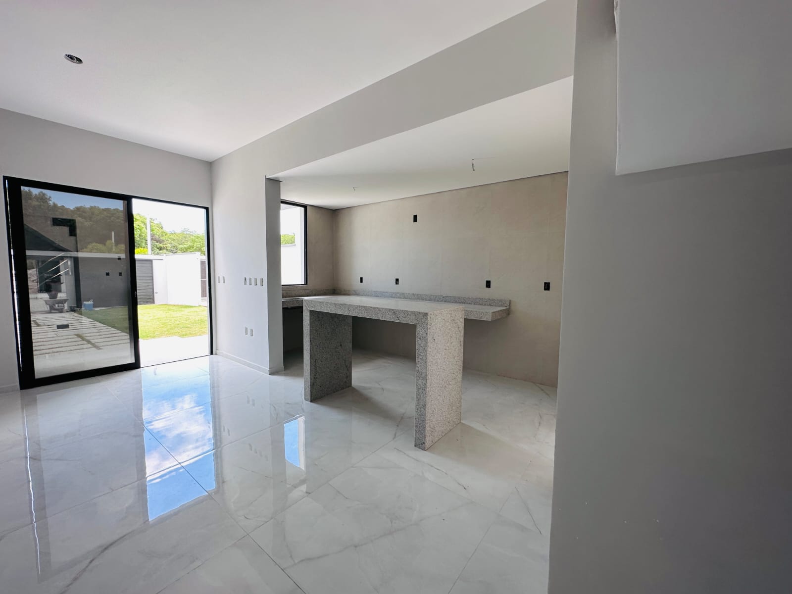 Imagem Casa com 3 Quartos à Venda, 118 m² em Olho d'água - Eusébio