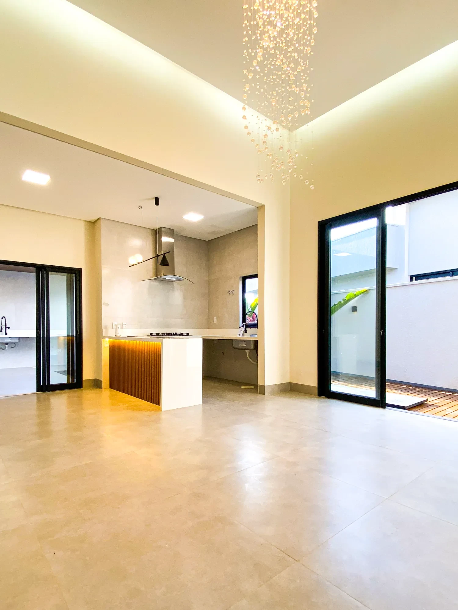 Imagem Casa de Condomínio com 4 Quartos à Venda, 186 metro em Terras Alpha Residencial 2 - Senador Canedo
