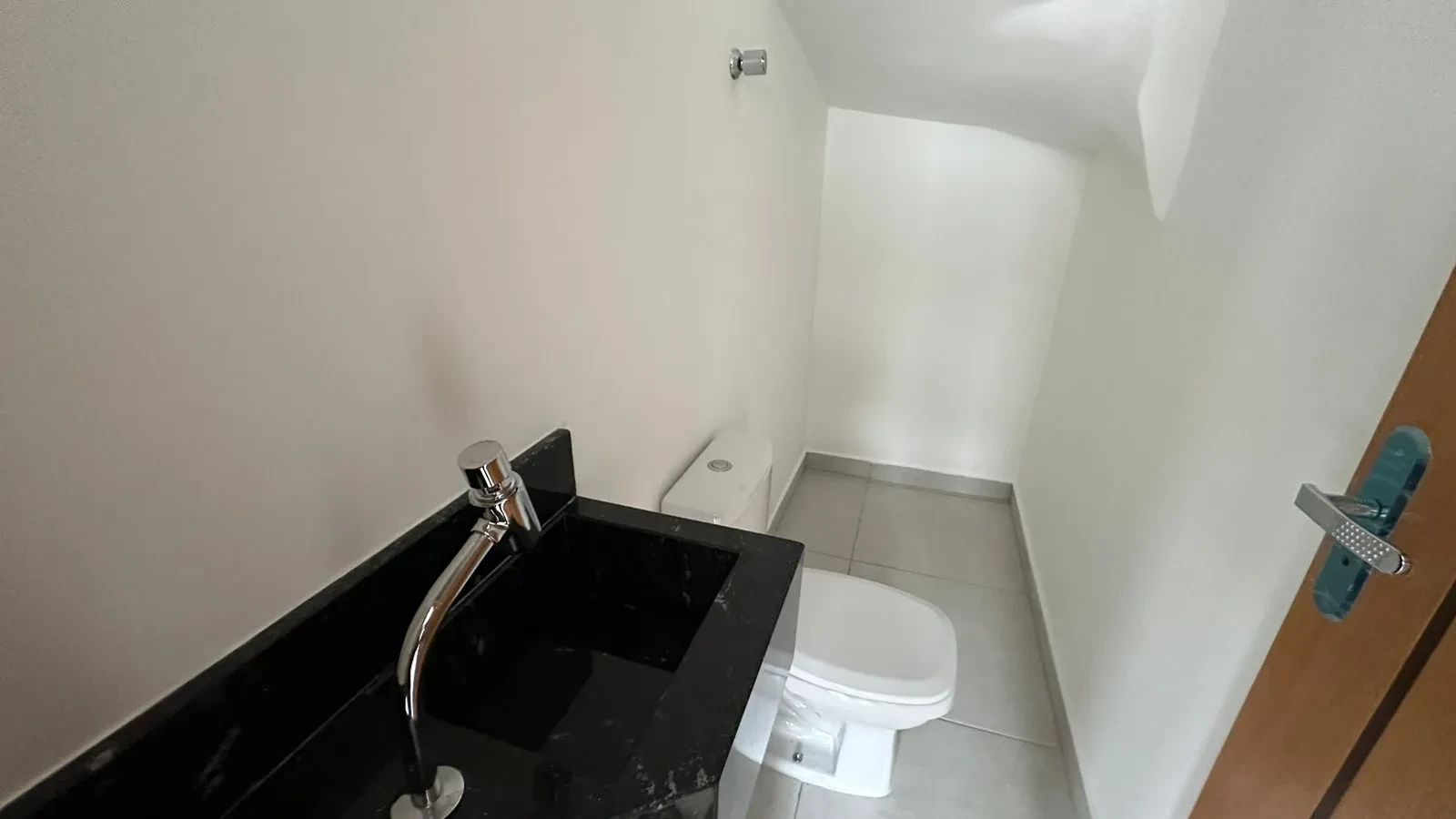 Imagem Sobrado com 3 Quartos à Venda, 140 metros em Vila Belmiro - Santos