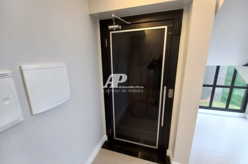 Imagem Casa de Condomínio com 3 Quartos à Venda, 247 m²em Jardim Carvalho - Ponta Grossa