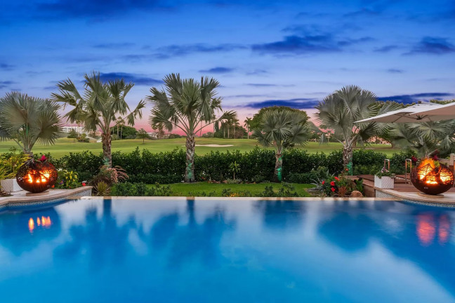 Foto do imóvel: Casa com 6 Quartos à Venda ou Locação, 2.000 m²em Alphaville Residencial Dois - Barueri