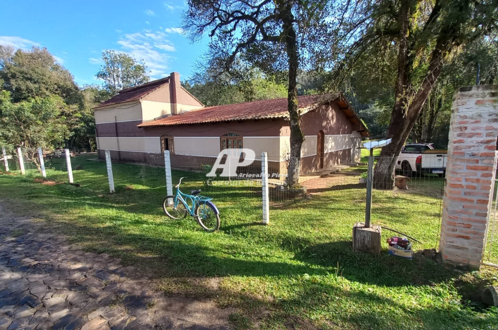 Chácara com 7 Quartos à Venda ou Temporada, 6 m²em Guarauna - Teixeira Soares