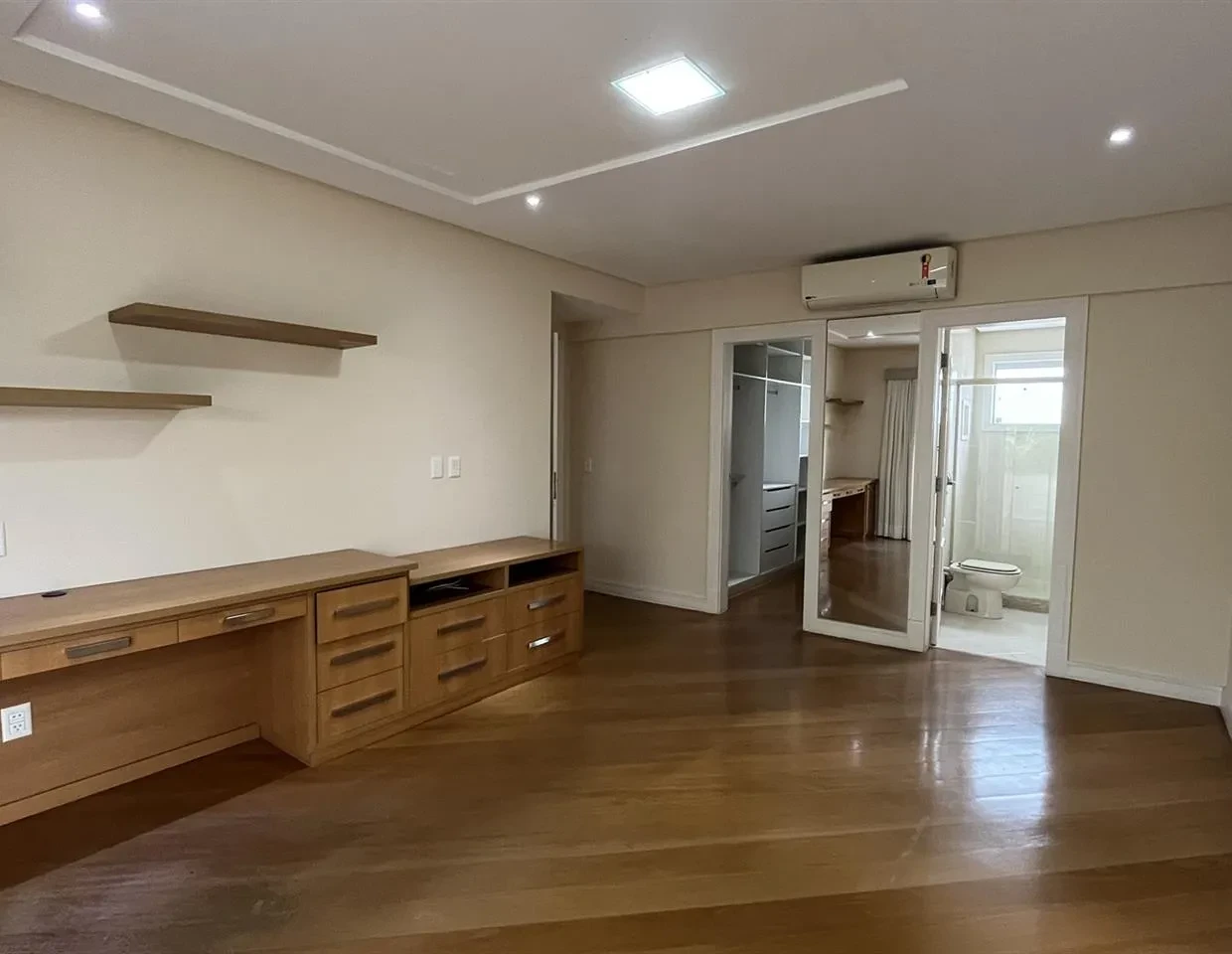 Imagem Casa de Condomínio com 5 Quartos à Venda ou Locação, 830 m² em Barra da Tijuca - Rio de Janeiro