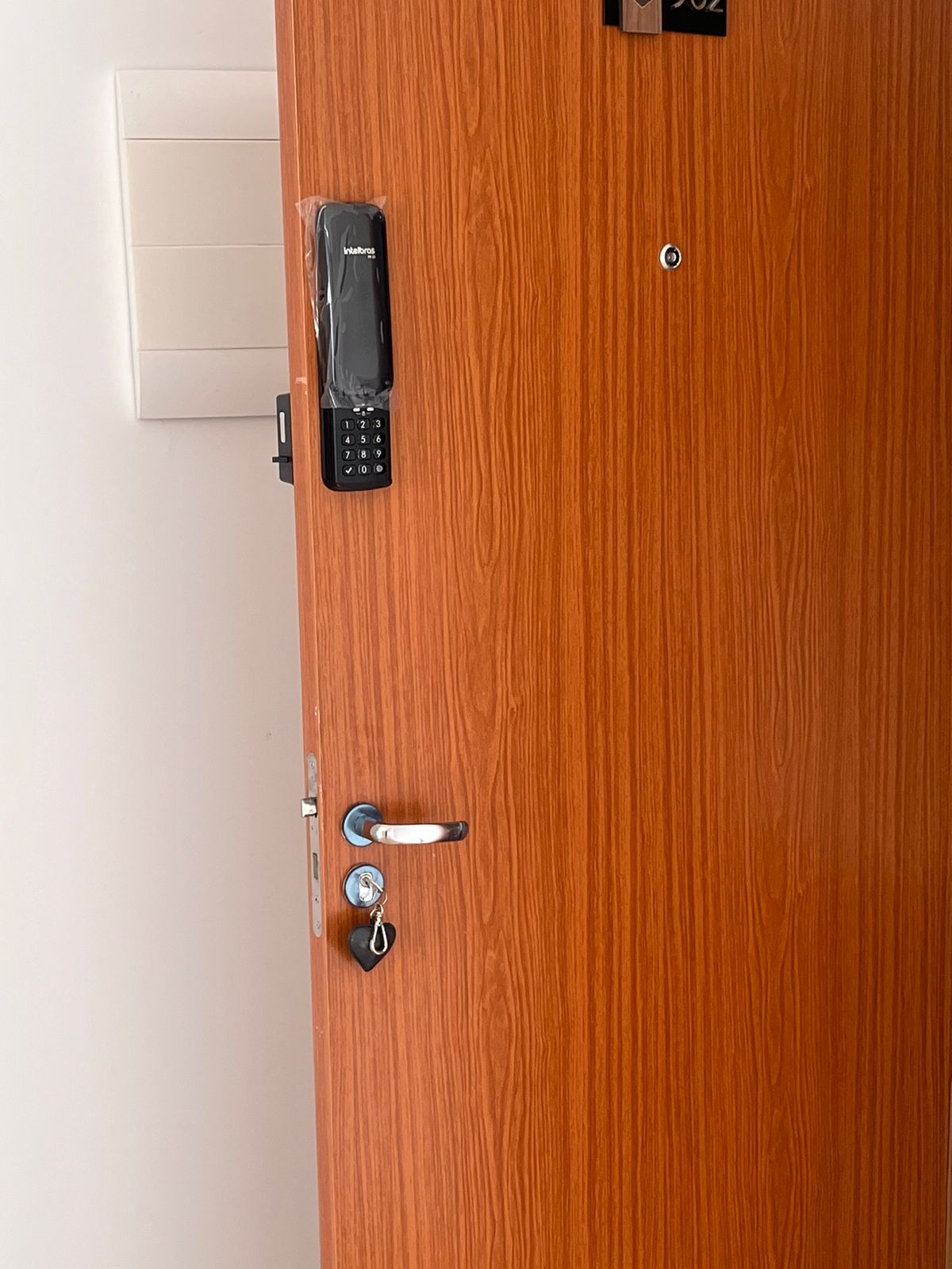 Imagem Apartamento com 2 Quartos para Alugar, 60 m²em Buraquinho - Lauro de Freitas