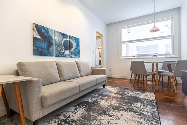 Imagem Apartamento com 2 Quartos à Venda, 80 m² em Copacabana - Rio de Janeiro
