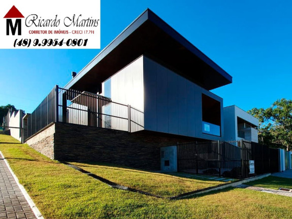 Imagem Casa com 4 Quartos à Venda, 407 m²em Mina Brasil - Criciúma