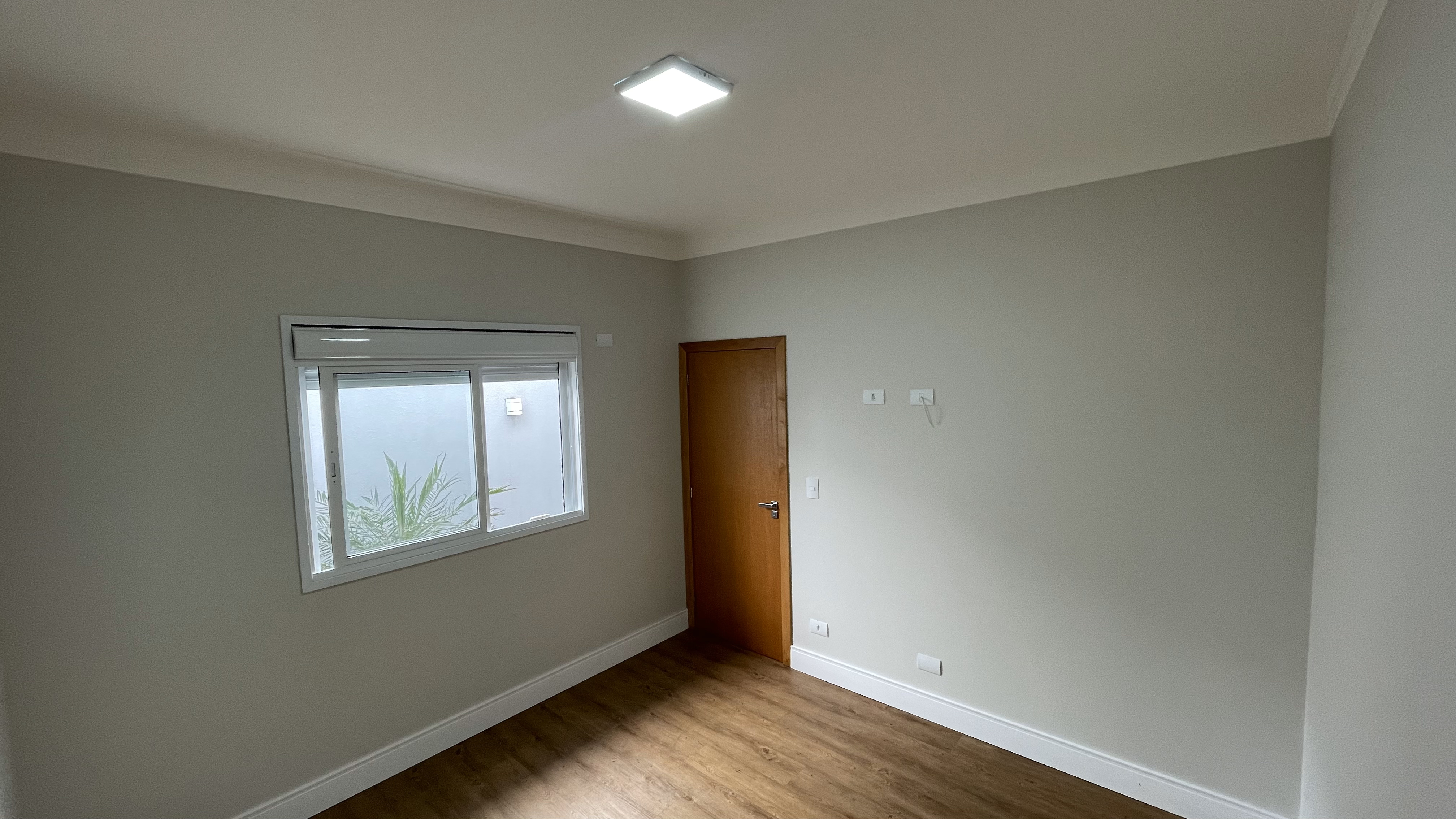 Imagem Casa com 3 Quartos à Venda, 140 m²em Jardim Munique - Maringá