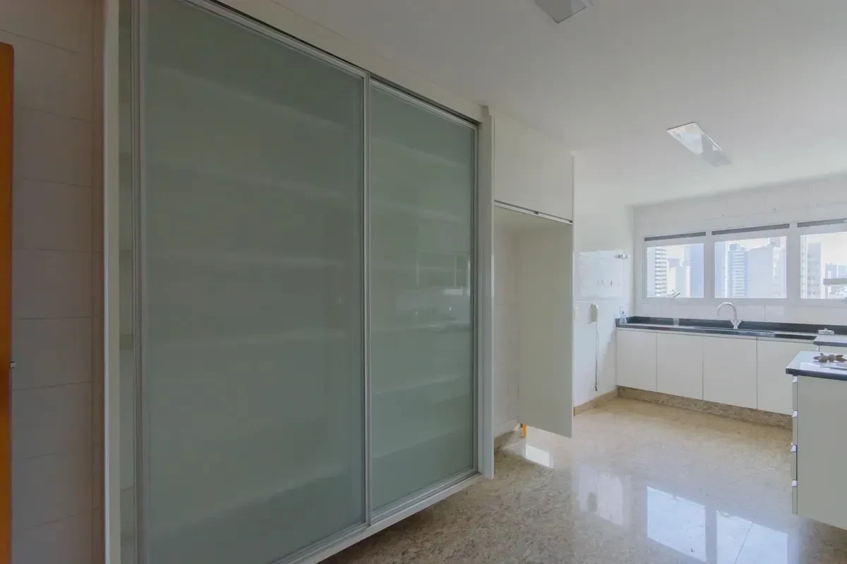 Imagem Apartamento com 4 Quartos à Venda, 230 metros em Aclimação - São Paulo