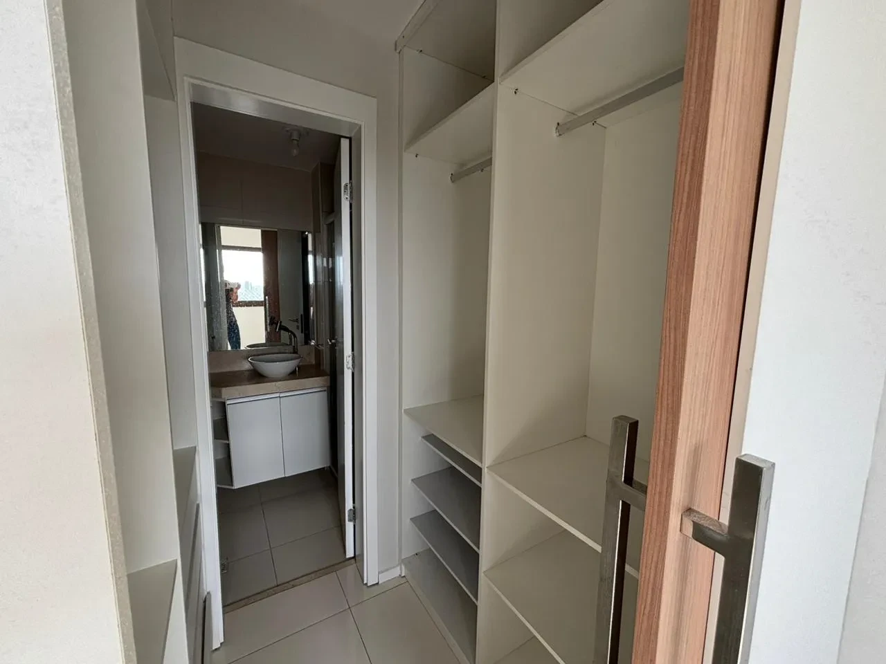 Imagem Apartamento com 3 Quartos para Alugar, em Calhau - São Luís