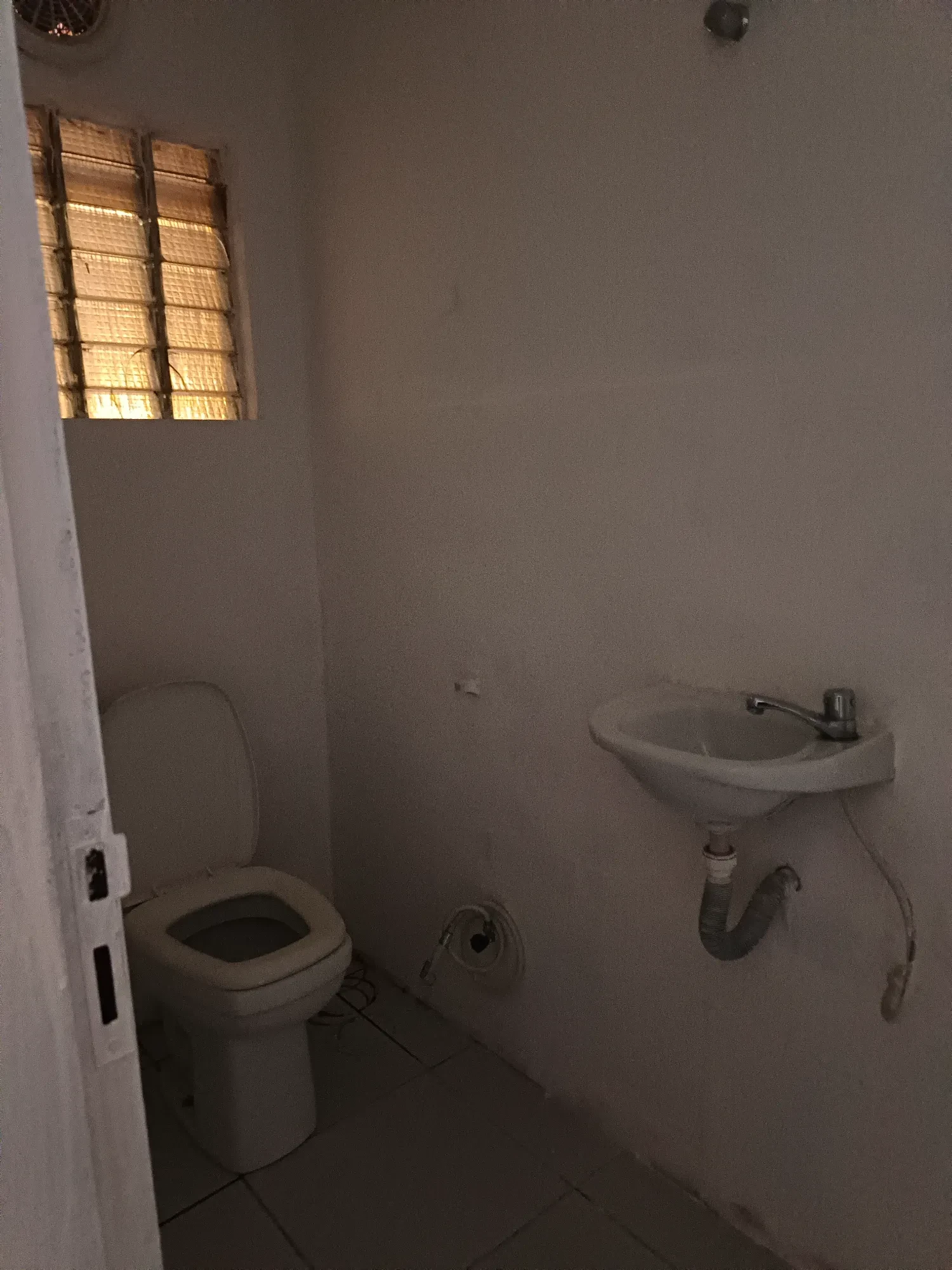 Imagem Loja para Alugar, 22 m² em Ponta Negra - Natal