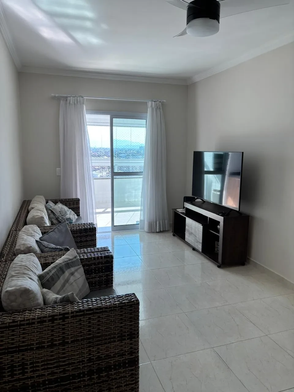 Imagem Apartamento com 2 Quartos à Venda, 100 metros em Ocian - Praia Grande