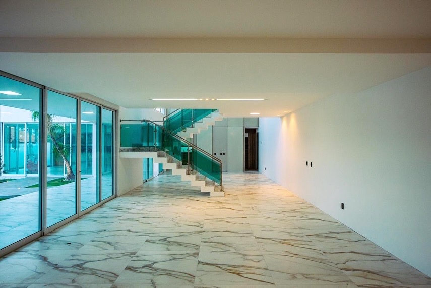 Imagem Casa de Condomínio com 5 Quartos à Venda, 710 m² em Gruta de Lourdes - Maceió