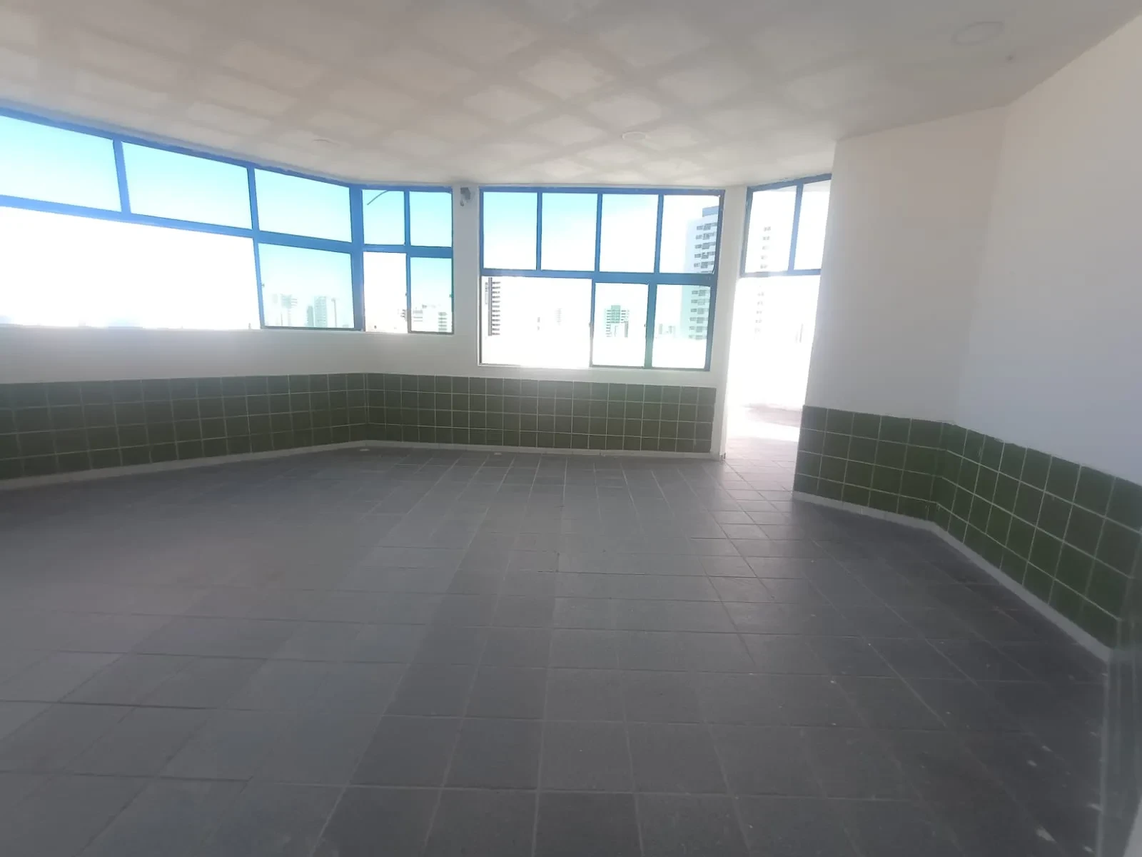 Foto do imóvel: Apartamento com 3 Quartos à Venda, 75 m² em Piedade - Jaboatão dos Guararapes