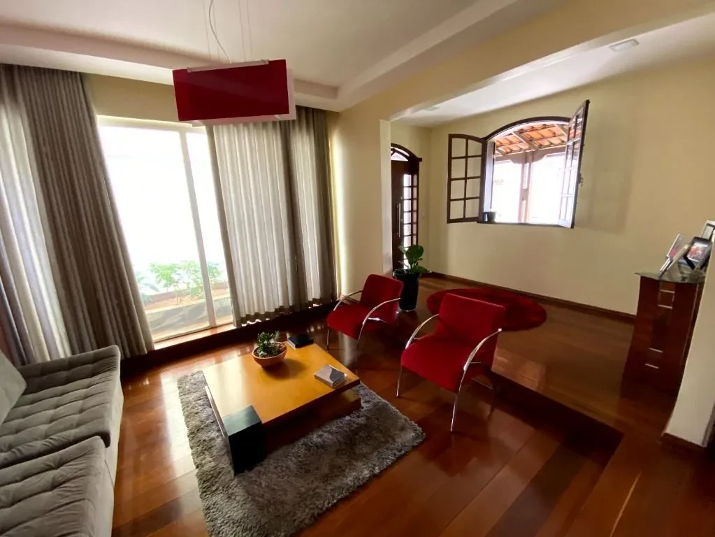 Imagem Casa com 4 Quartos à Venda, 200 m² em Tupi A - Belo Horizonte