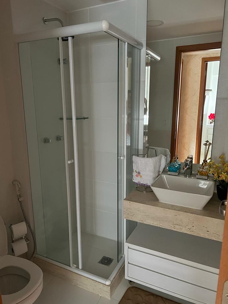 Imagem Apartamento com 4 Quartos à Venda, 132 m²em Camboinhas - Niterói