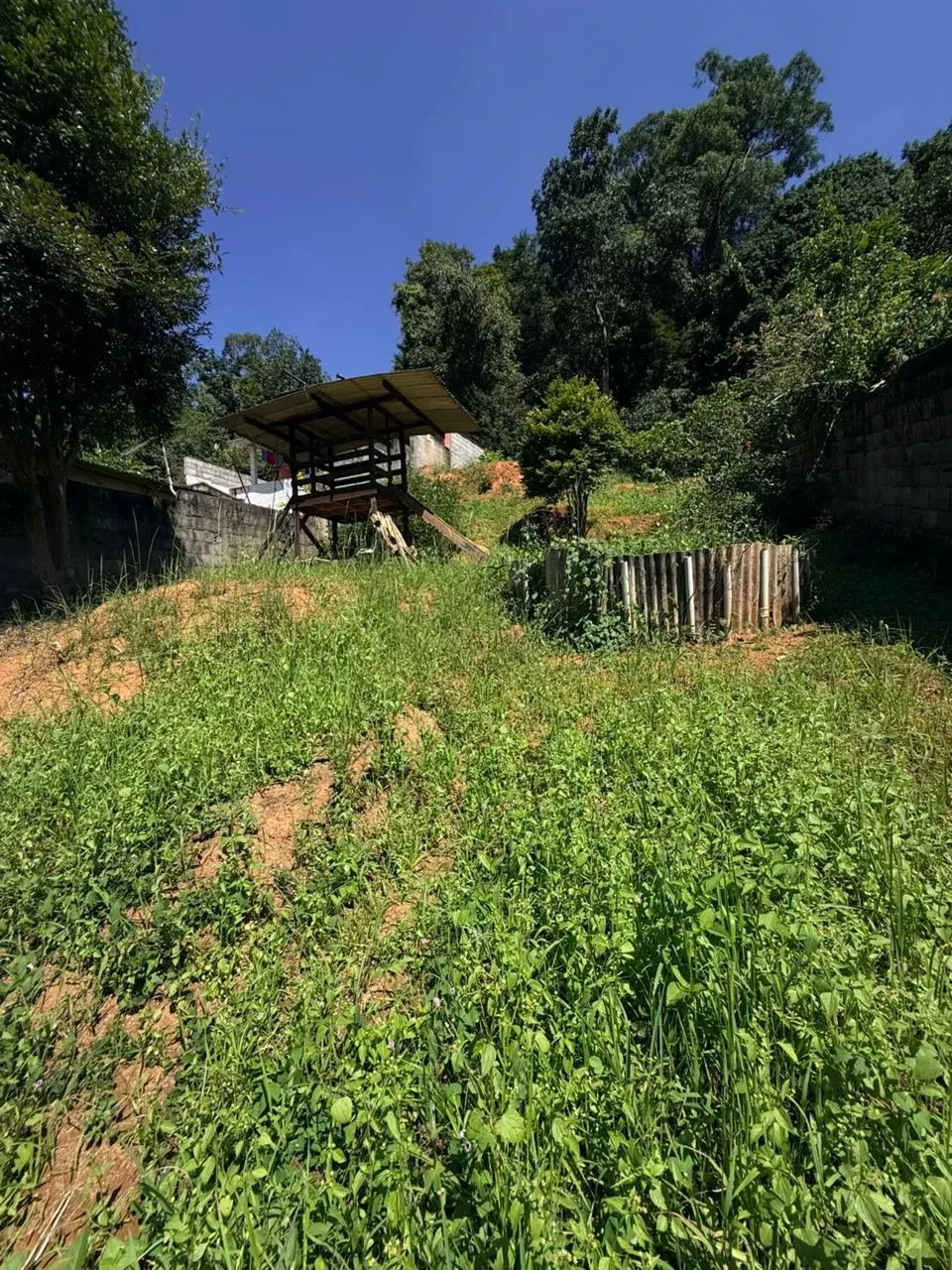 Imagem Casa com 2 Quartos à Venda, 150 m² em Chácaras Bartira - Embu das Artes