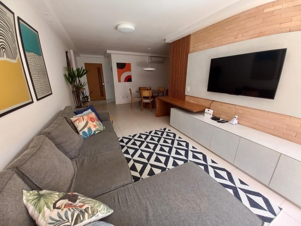 Imagem Apartamento com 4 Quartos à Venda, 128 m²em Camboinhas - Niterói