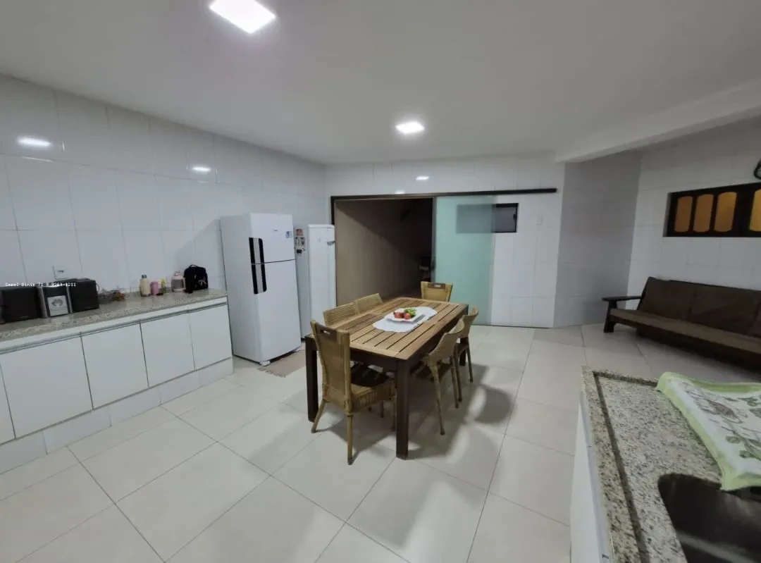 Imagem Casa de Condomínio com 4 Quartos à Venda, 271 m² em Recreio Ipitanga - Lauro de Freitas