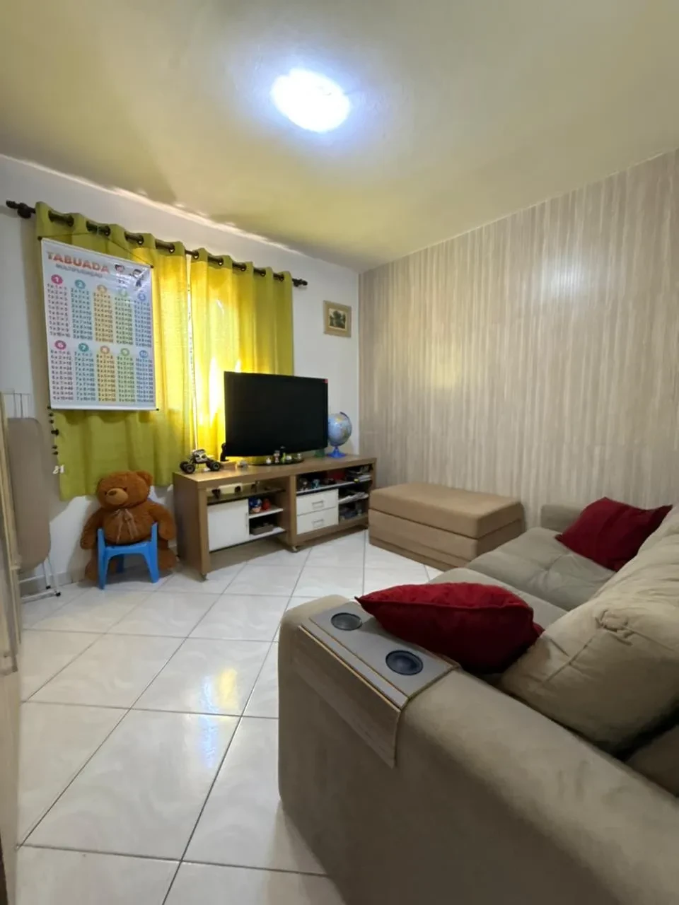 Imagem Casa com 2 Quartos à Venda, 150 m² em Chácaras Bartira - Embu das Artes