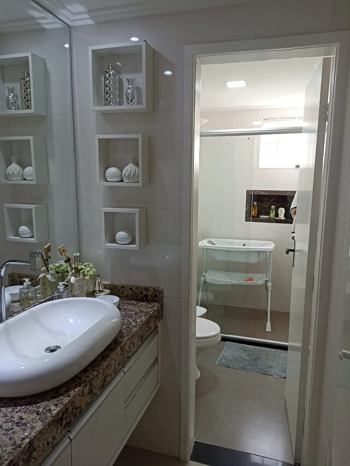 Imagem Apartamento com 3 Quartos à Venda, 110 metros em Costa Azul - Salvador