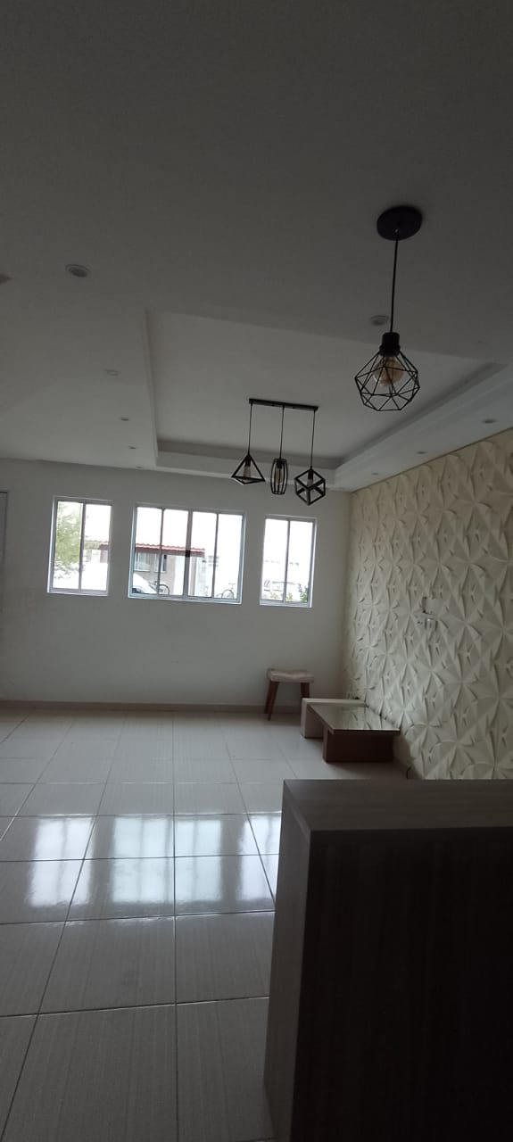 Foto do imóvel: Casa de Condomínio com 2 Quartos para Alugar, 63 m²em Água Espraiada (Caucaia do Alto) - Cotia