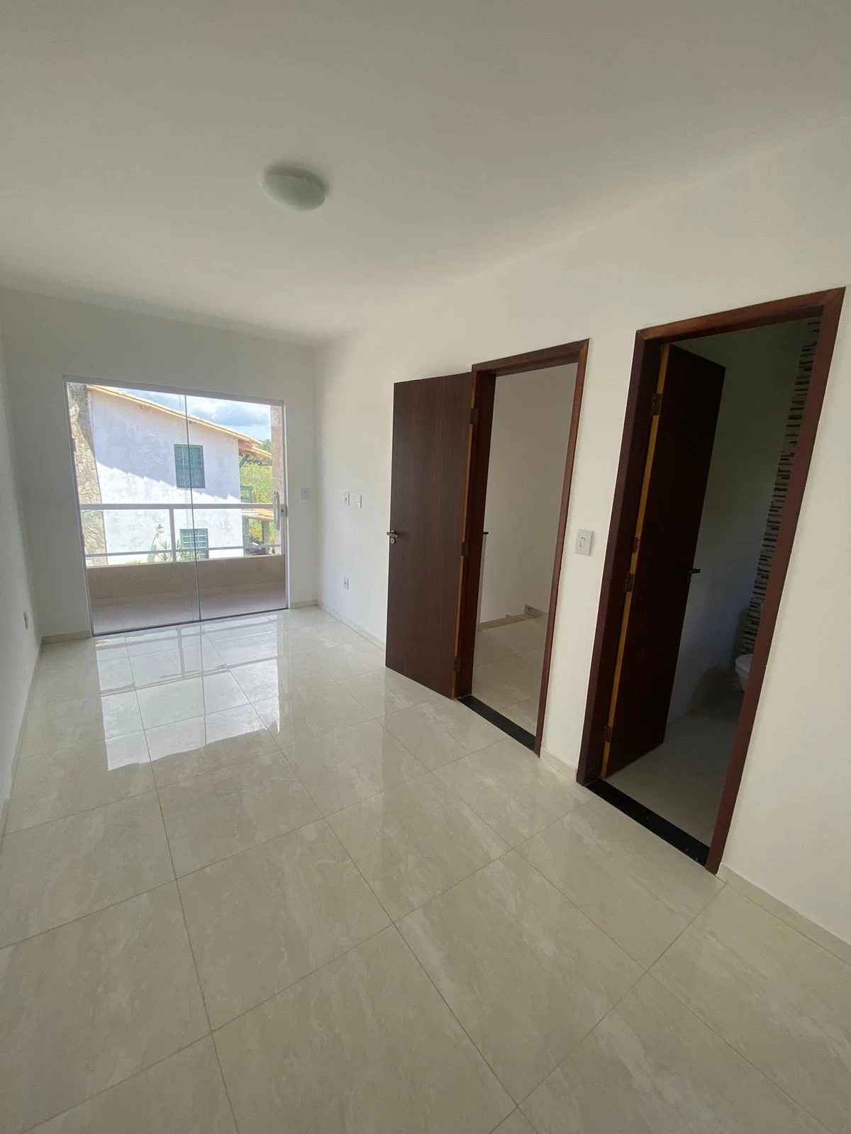 Imagem Sobrado com 3 Quartos à Venda, 84 m² em Jauá (Abrantes) - Camaçari