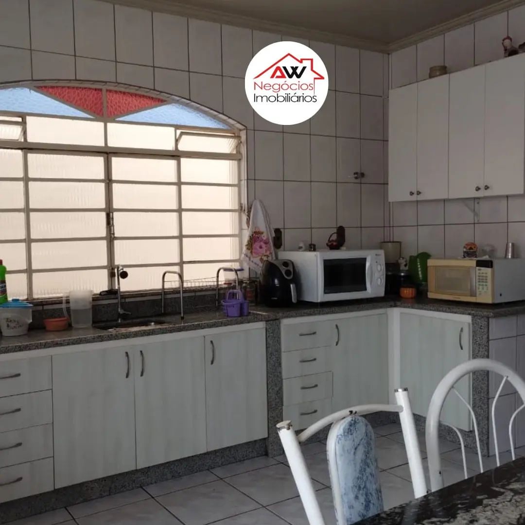 Imagem Casa com 3 Quartos à Venda, 486 m² em Sevilha (2ª Seção) - Ribeirão das Neves