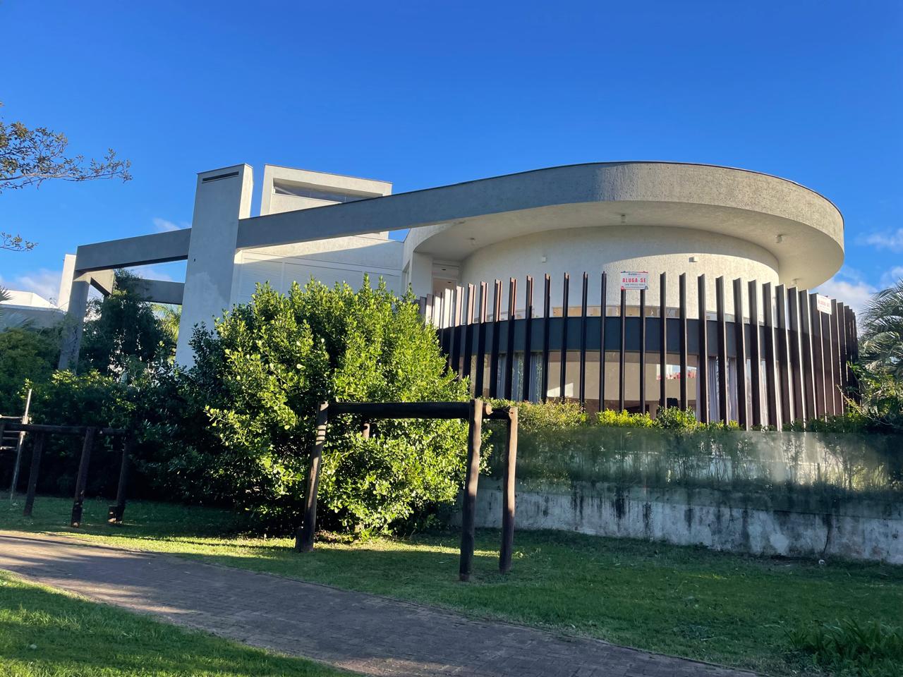 Casa com 4 Quartos à Venda, 350 m²em Jurerê Internacional - Florianópolis