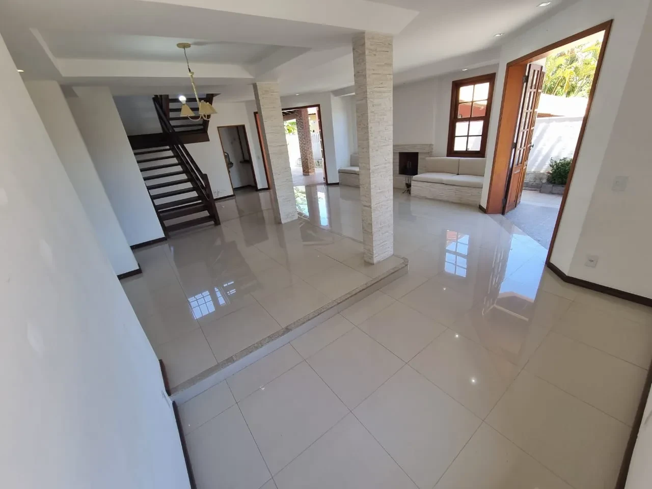 Foto do imóvel: Casa de Condomínio com 4 Quartos à Venda, 350 m² em Badu - Niterói