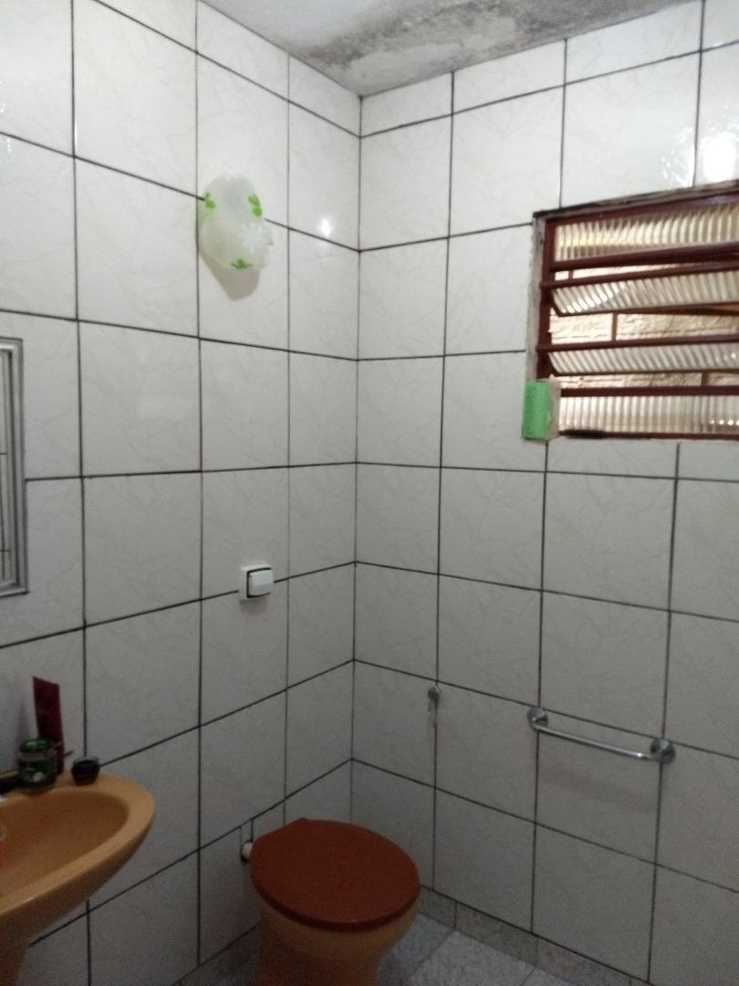 Imagem Sobrado com 4 Quartos à Venda, 382 m²em Centro - Cruzeiro