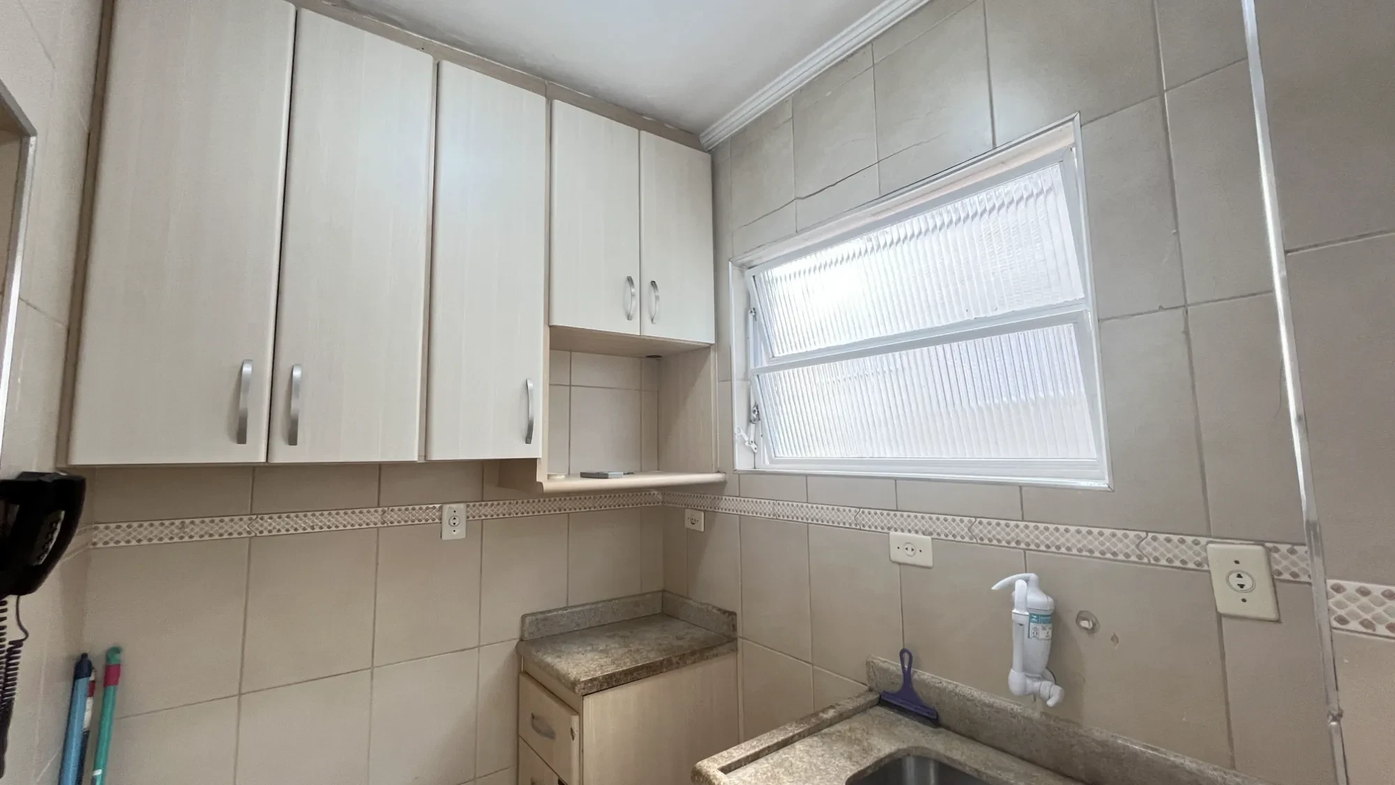 Imagem Apartamento com 1 Quarto à Venda ou Locação, 48 m² em Gonzaga - Santos