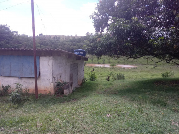 Imagem Chácara com 2 Quartos à Venda, 25.000 m²em Vila Favorino - Caçapava