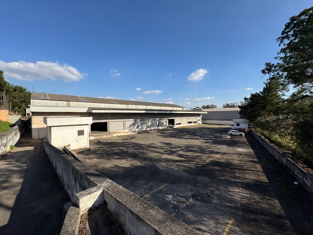 Foto do imóvel: Galpão para Alugar, 6.200 m² em Industrial Anhangüera - Osasco