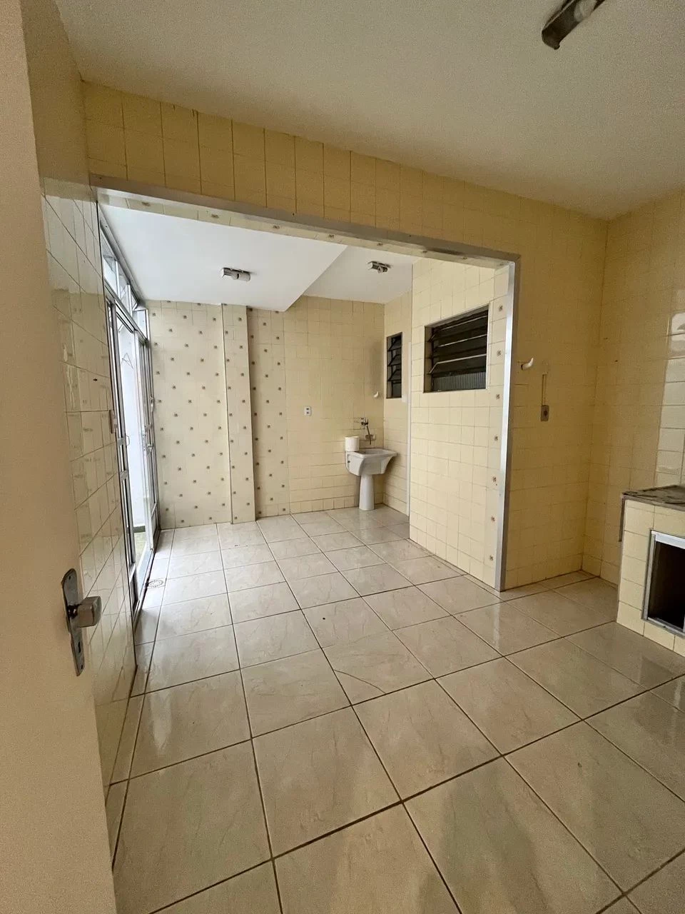 Imagem Apartamento com 3 Quartos à Venda, 95 m² em Vale do Ipê - Juiz de Fora