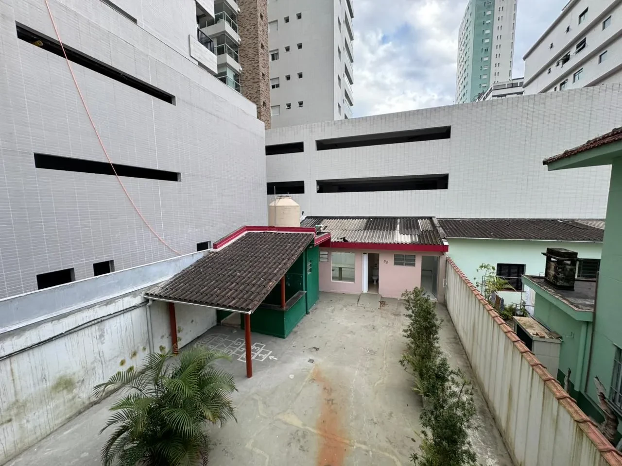 Imagem Ponto Comercial à Venda ou Locação, 324 m² em Aparecida - Santos